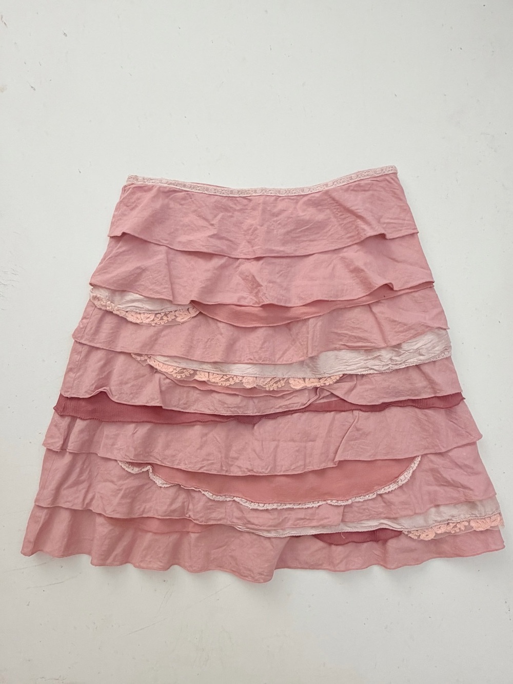 Odille pink skirt with layered ruffle fabric and lace